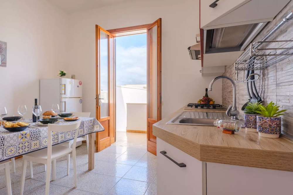 House, 2 Bedrooms, Accessible, Smoking