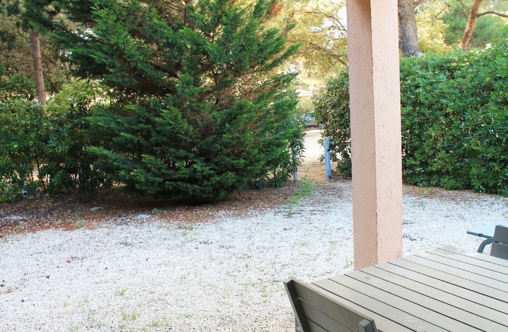 Superior Cottage, 2 Bedrooms, Patio, Garden View photo 2