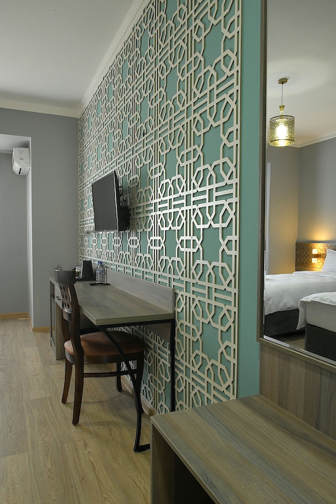 Standard Twin Room - Photo 4