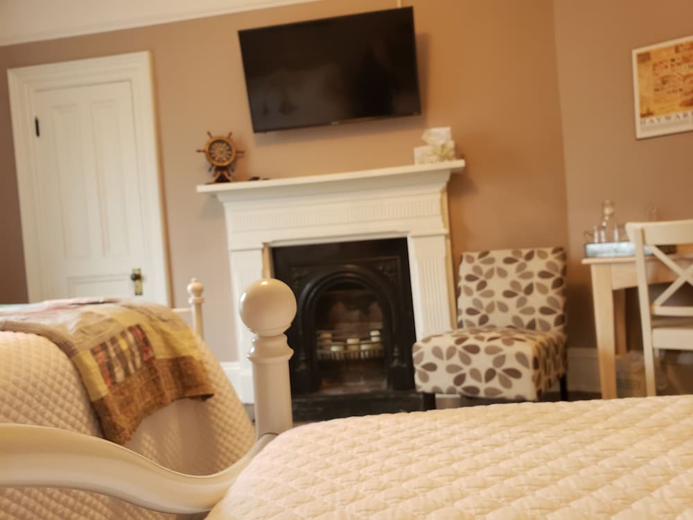 Superior Room (Mary)