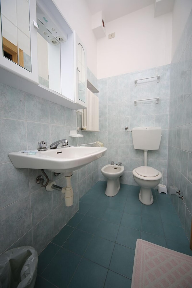 Economy Double Room - Photo 2