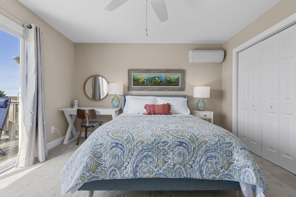 Townhome, 2 Bedrooms photo 3