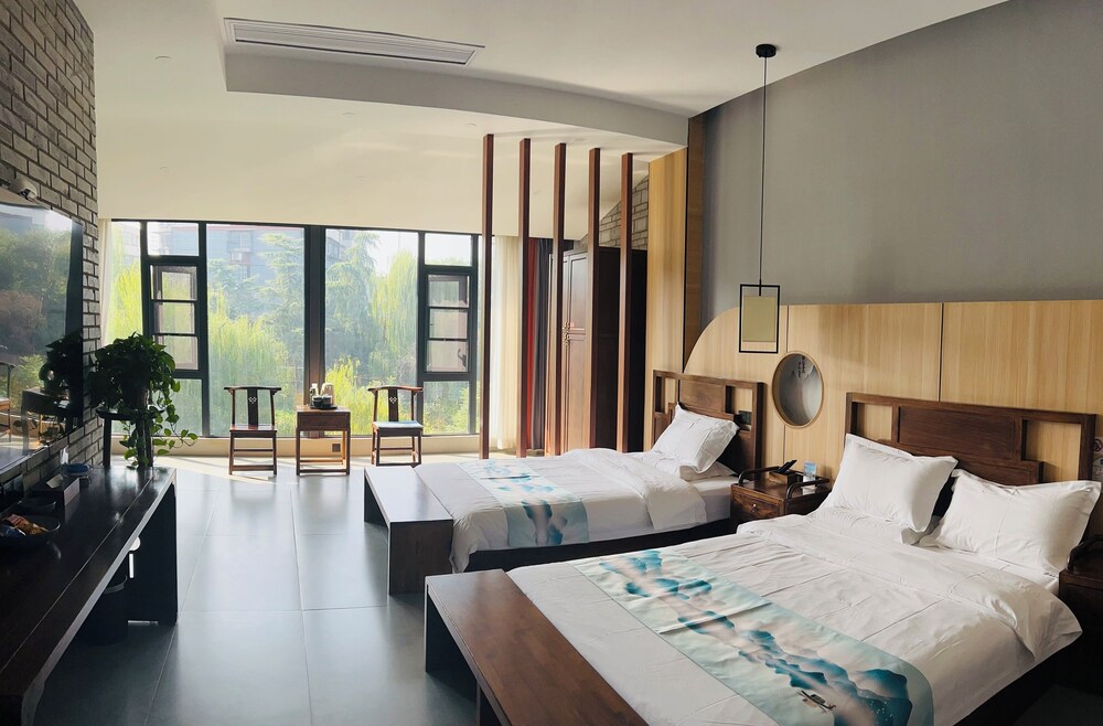 Family-friendly Twin Room