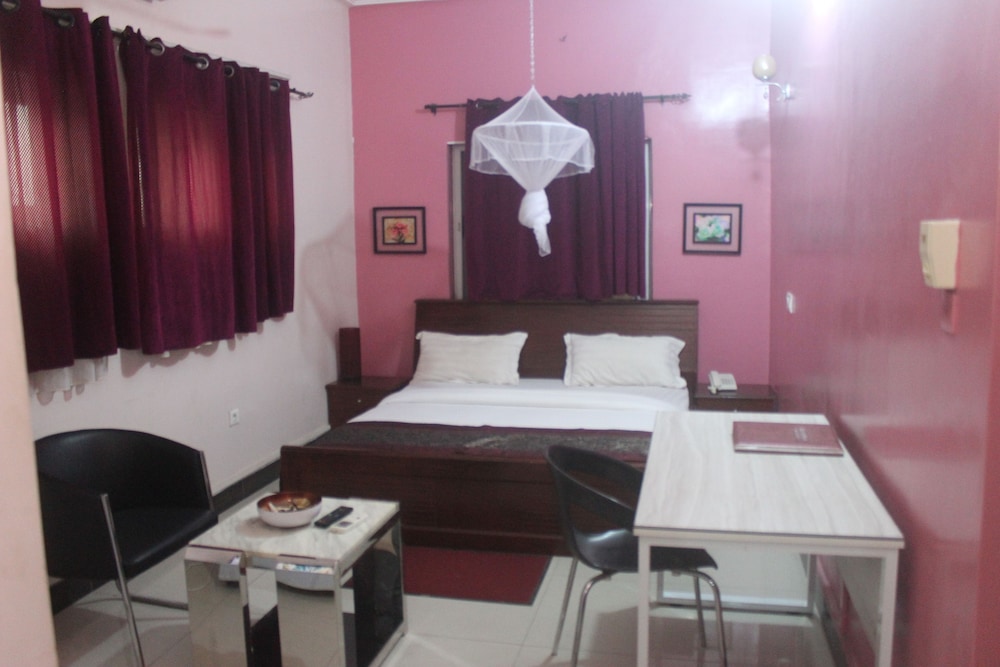 Standard Room, 1 Large Twin Bed, Non Smoking photo 3