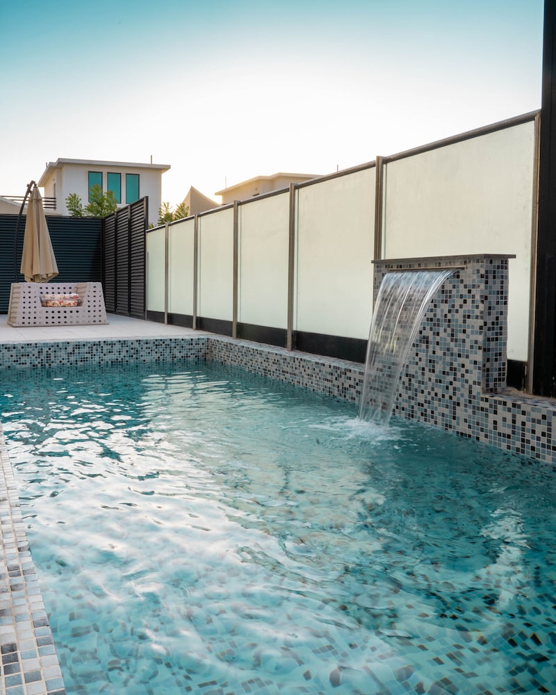 Luxury Villa, 3 Bedrooms photo 2