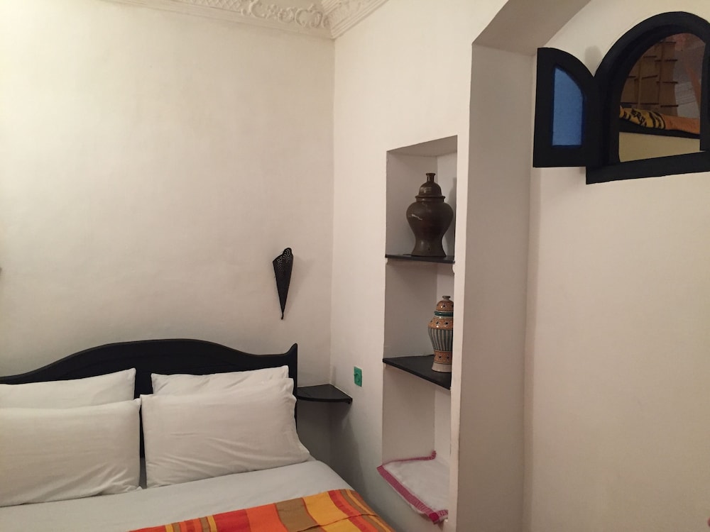 Standard Twin Room (Azul)