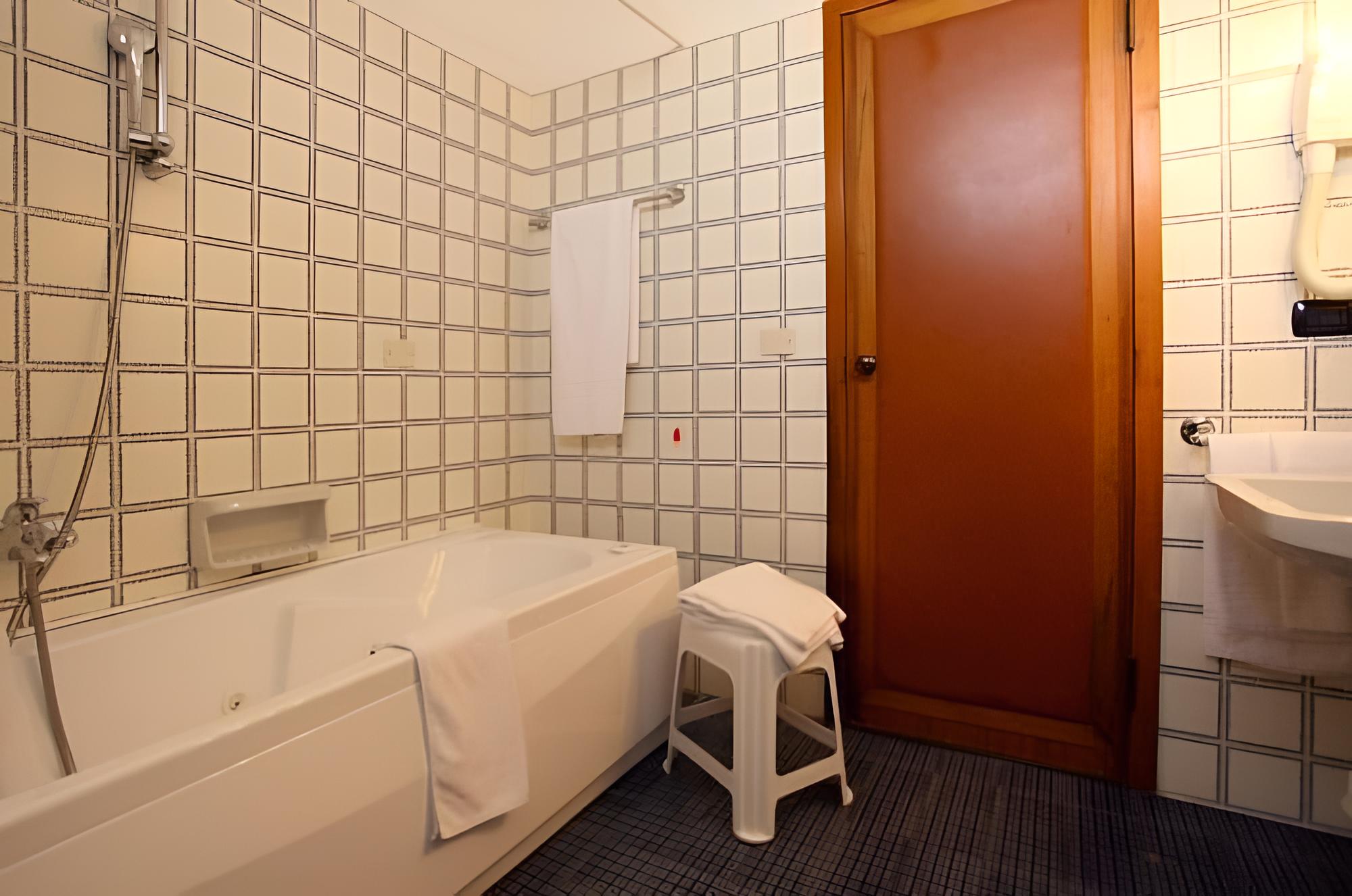 Double or Twin Room photo 2