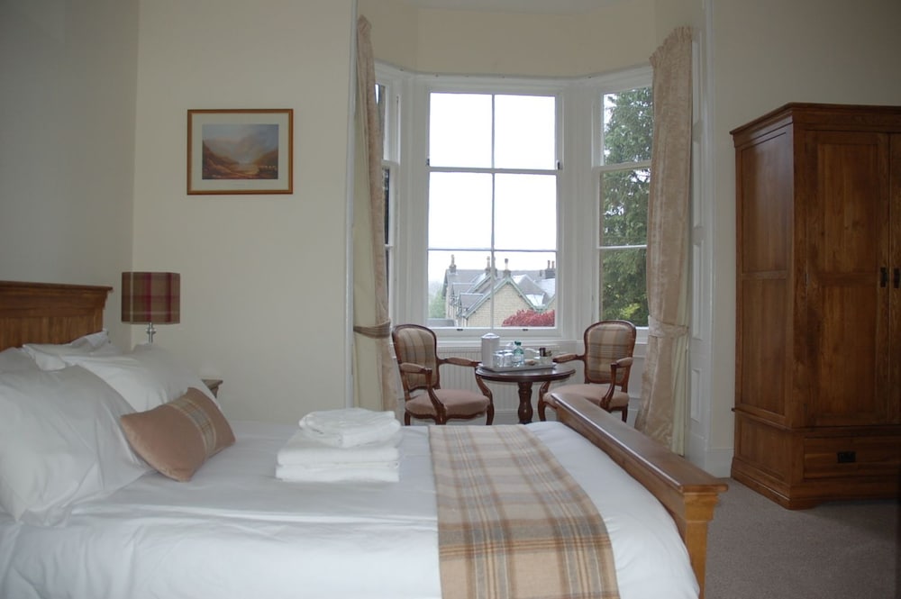 Deluxe Triple Room, Multiple Beds, Garden View