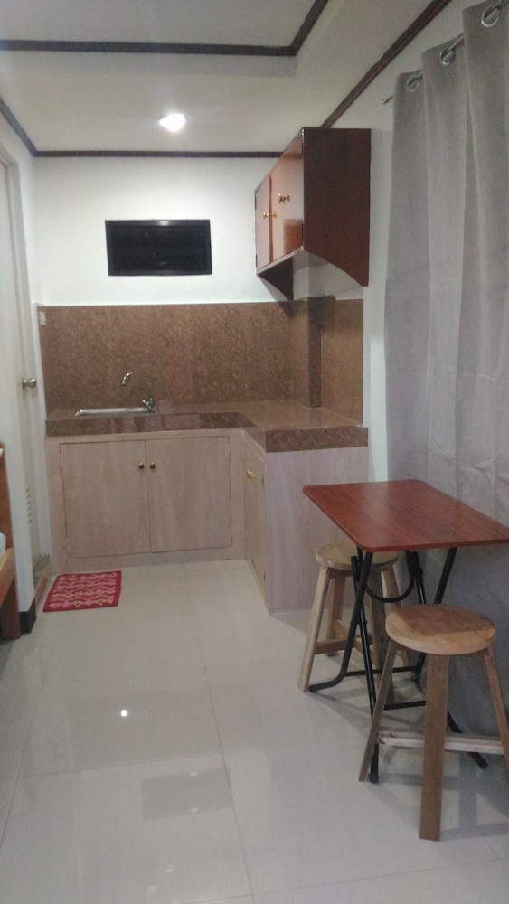 Double Room (Budget) photo 2