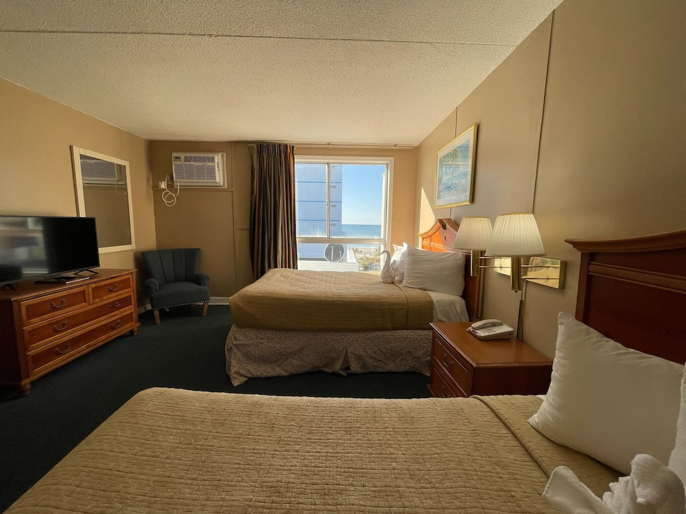 Standard Triple Room, Multiple Beds, Kitchen, Resort View - Photo 6