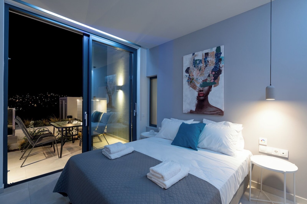 Deluxe Suite photo 1