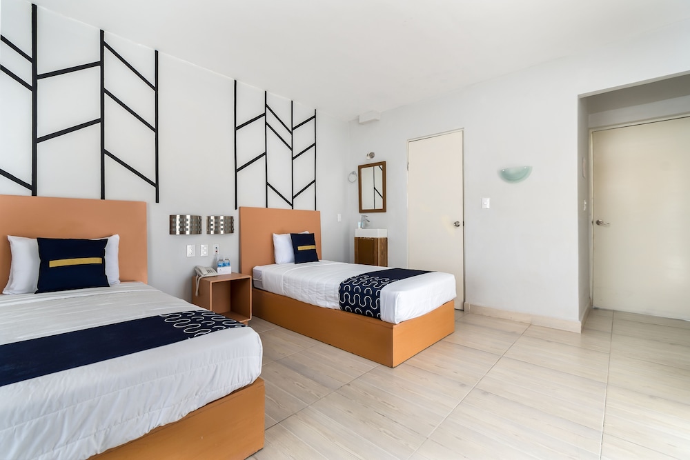 Standard Twin Room - Photo 4