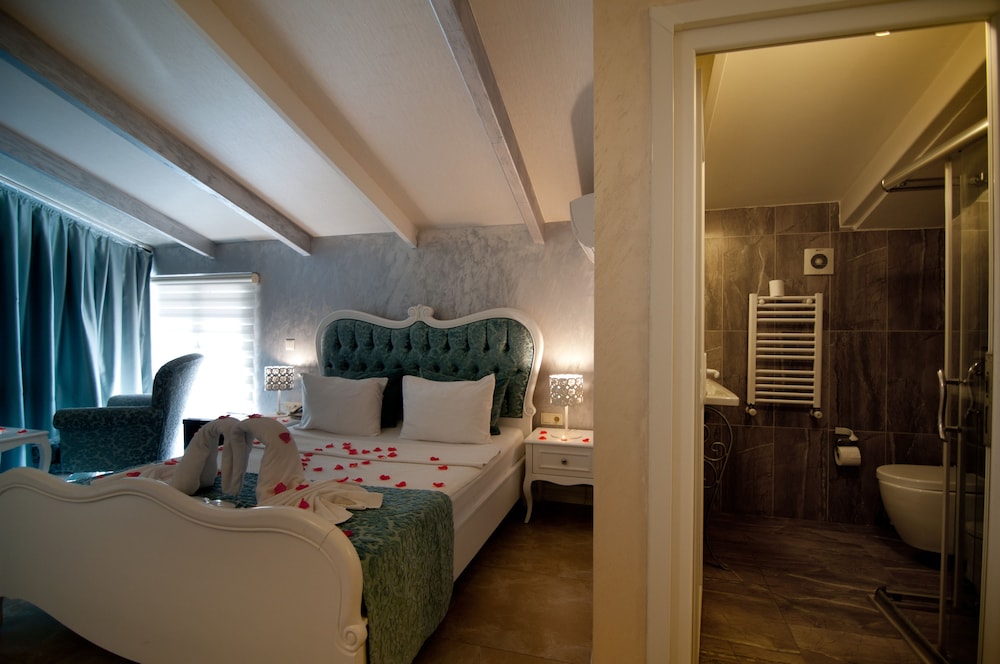 Deluxe Double Room (with Whirlpool) photo 3