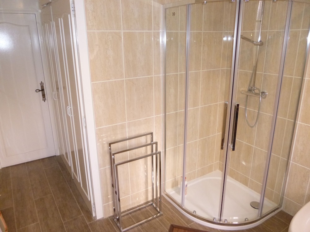 Superior Double Room, Ensuite, Garden View photo 2