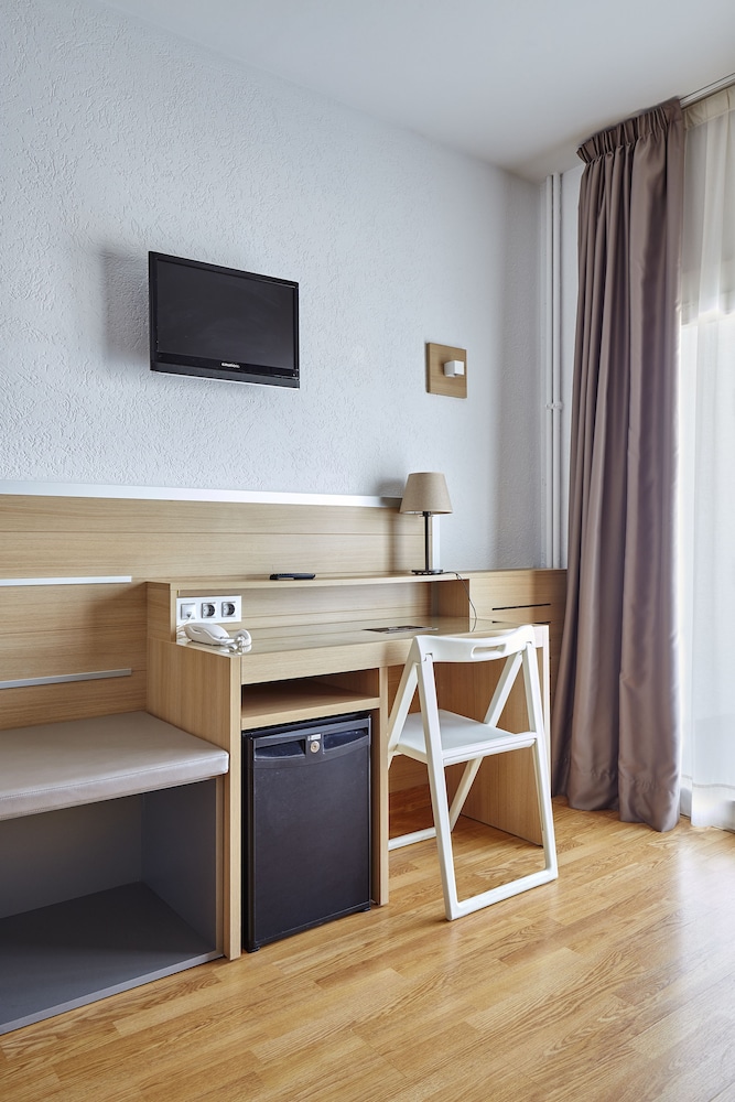 Standard Double or Twin Room (No Access to Avana Rooftop) - Photo 2