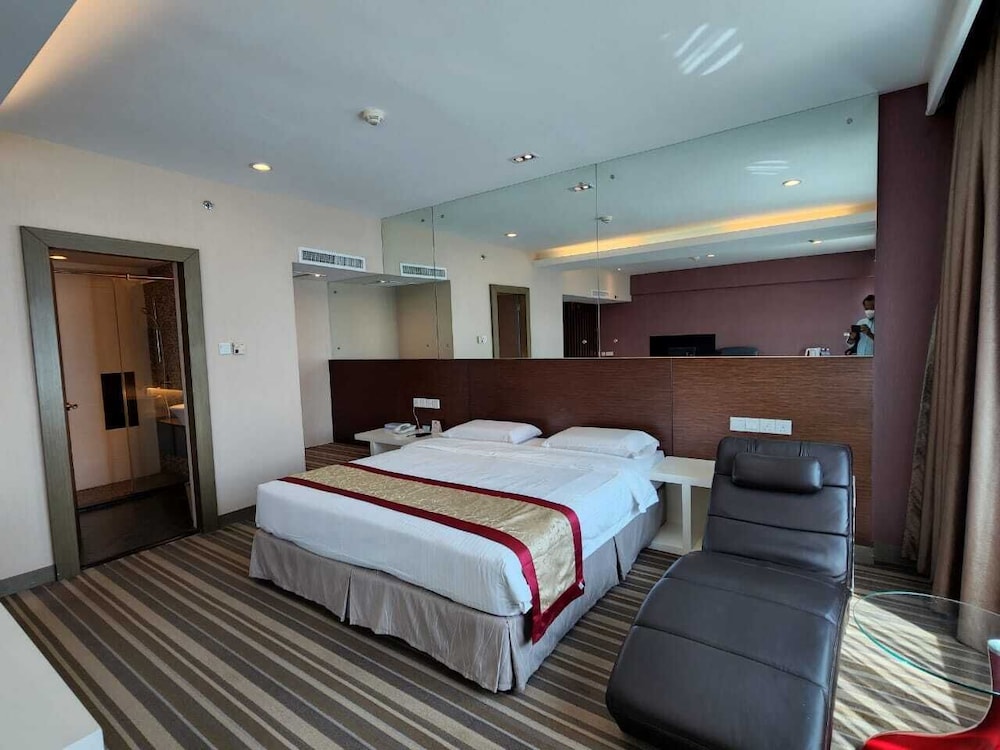 Executive Suite photo 1
