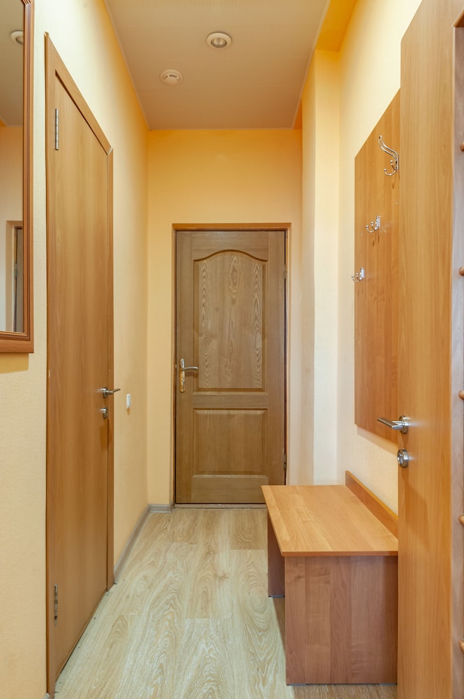 Standard Room, Multiple Beds, City View photo 3