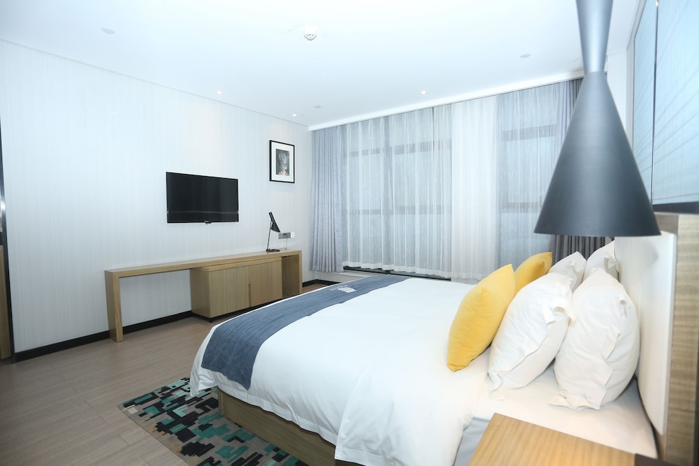 Business King Room (Mainland Chinese Citizen Only)