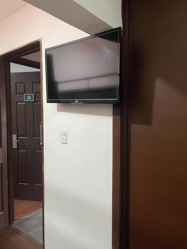Family Room, Private Bathroom