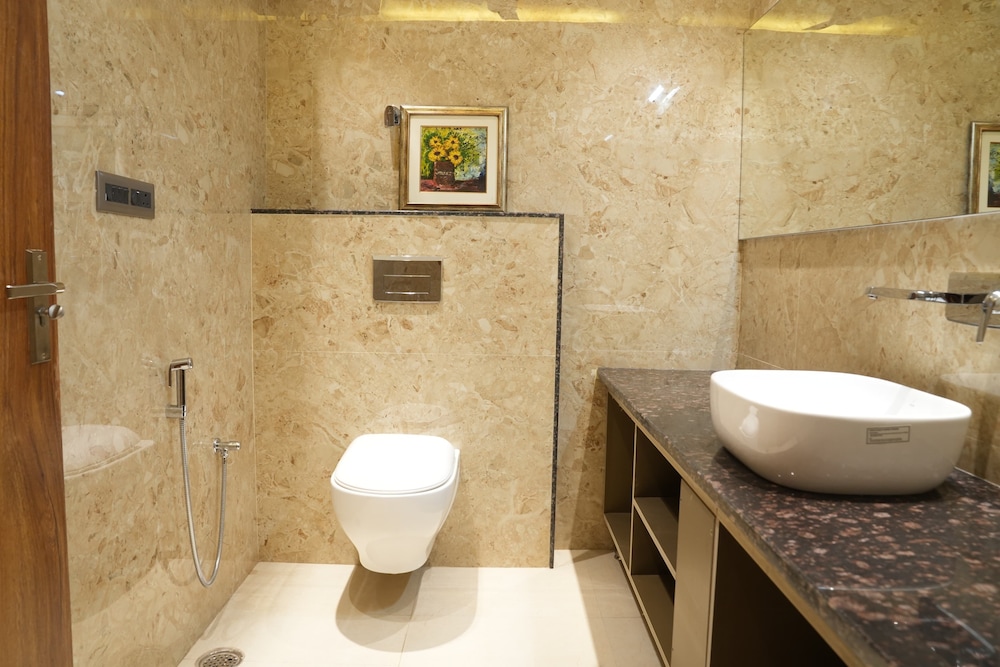 Premium Room - Photo 16