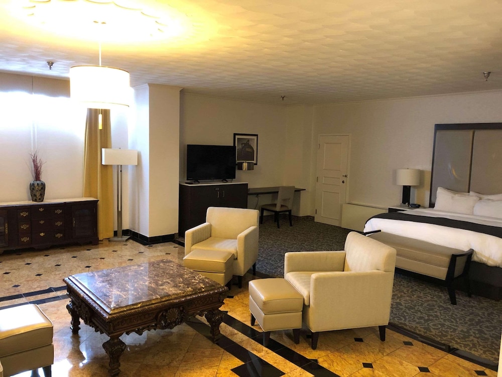 Studio Suite, 1 King Bed, Non Smoking
