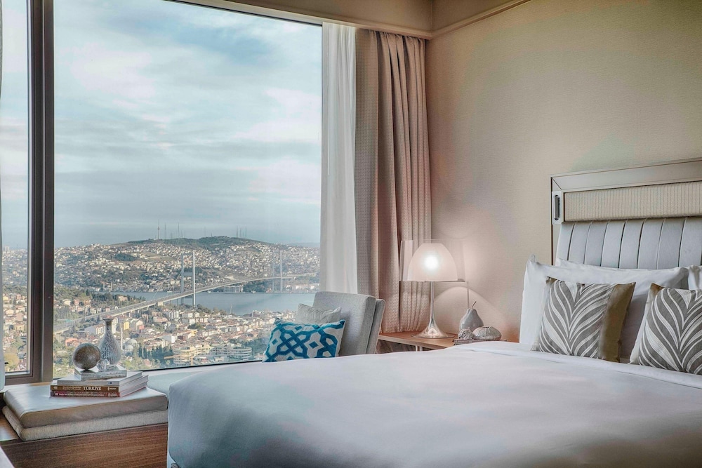Club Room, 1 King Bed