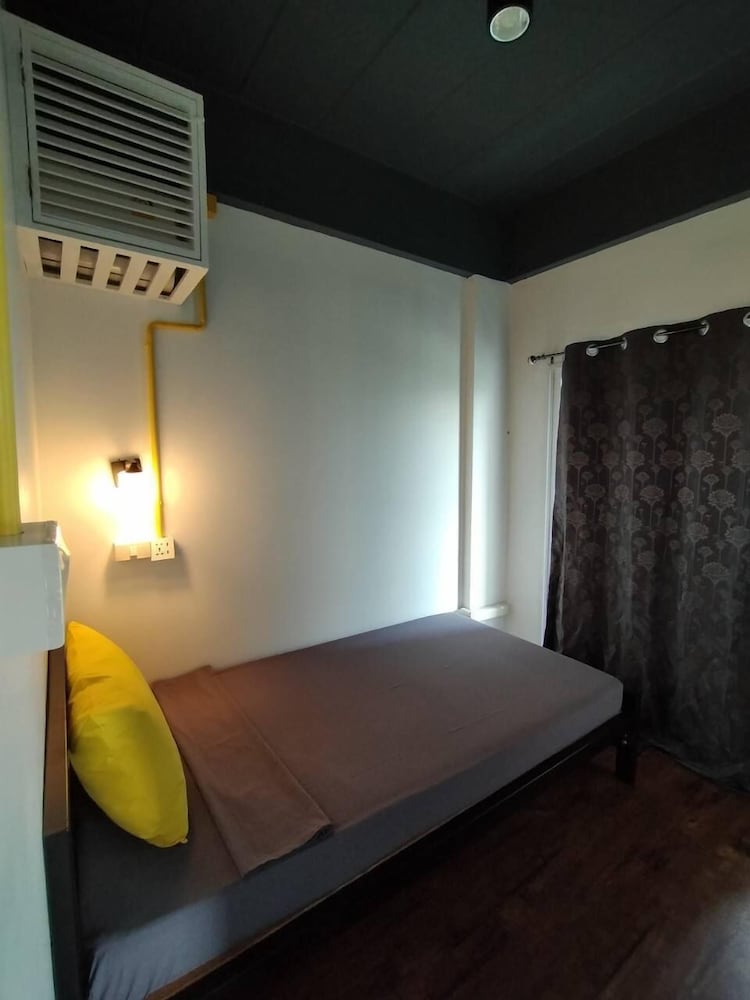 Basic Single Room photo 1