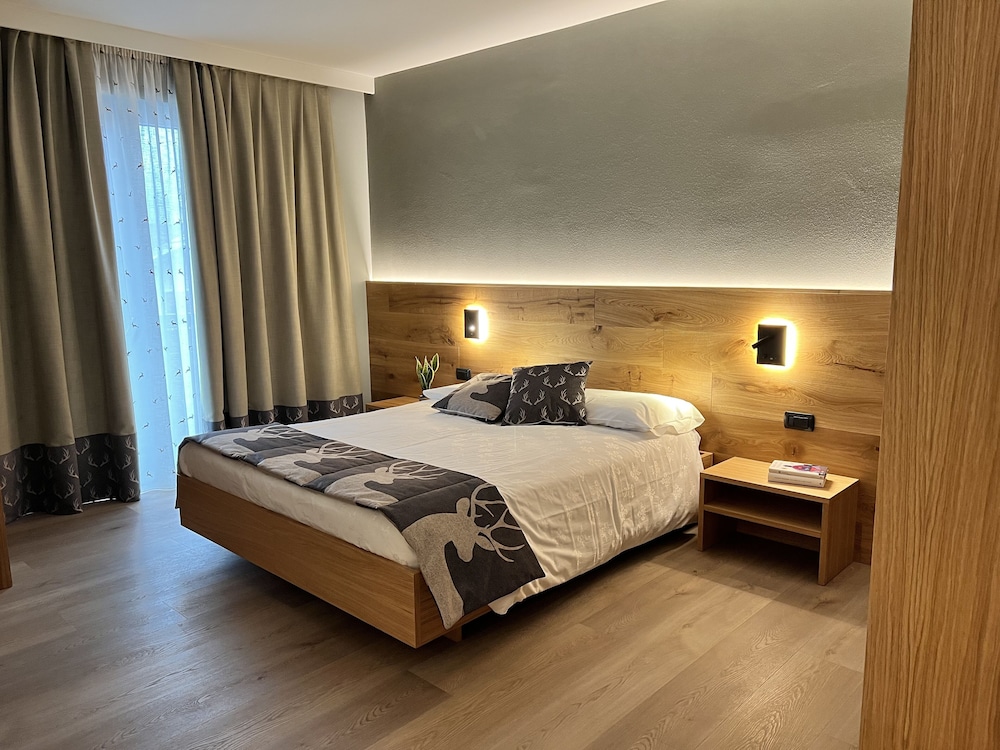 Deluxe Double Room, 1 Double or 2 Twin Beds - Photo 1