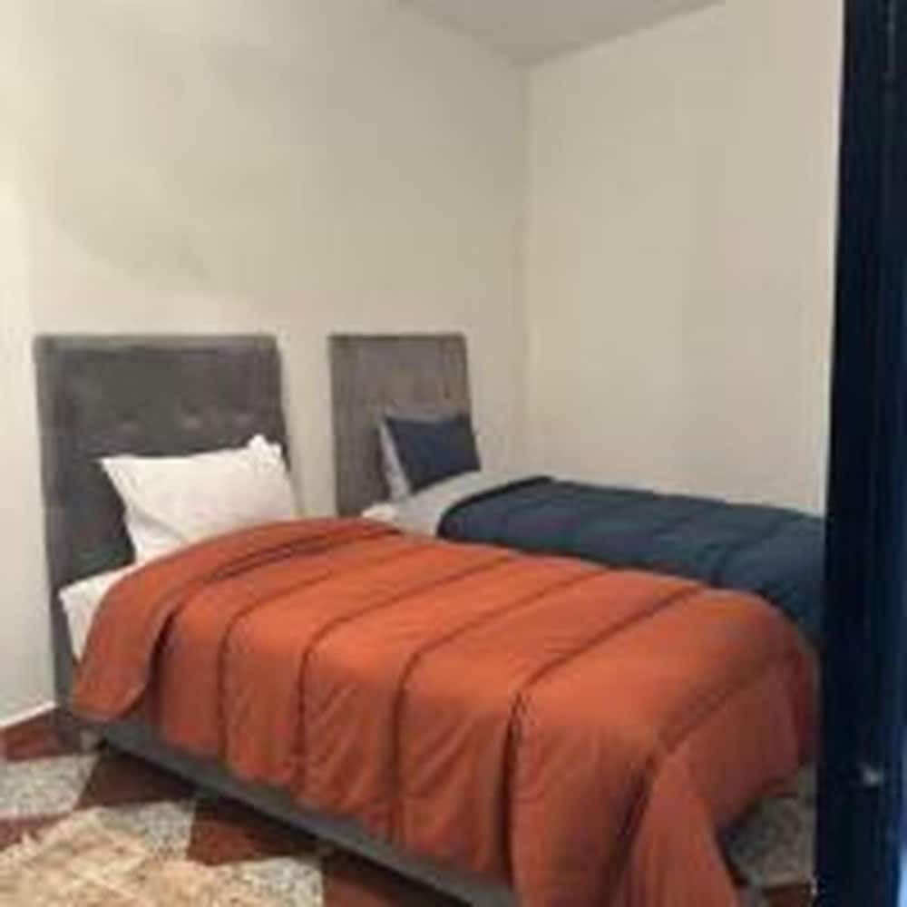 Standard Apartment, Partial Lake View photo 2