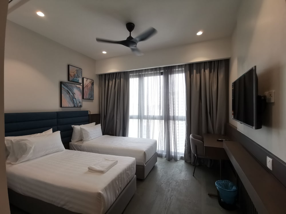 Executive Twin Suite