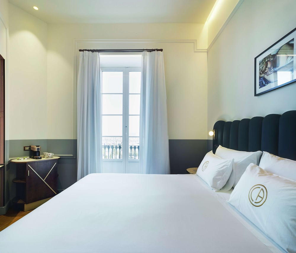 Double Room, Marina View (Carmen)