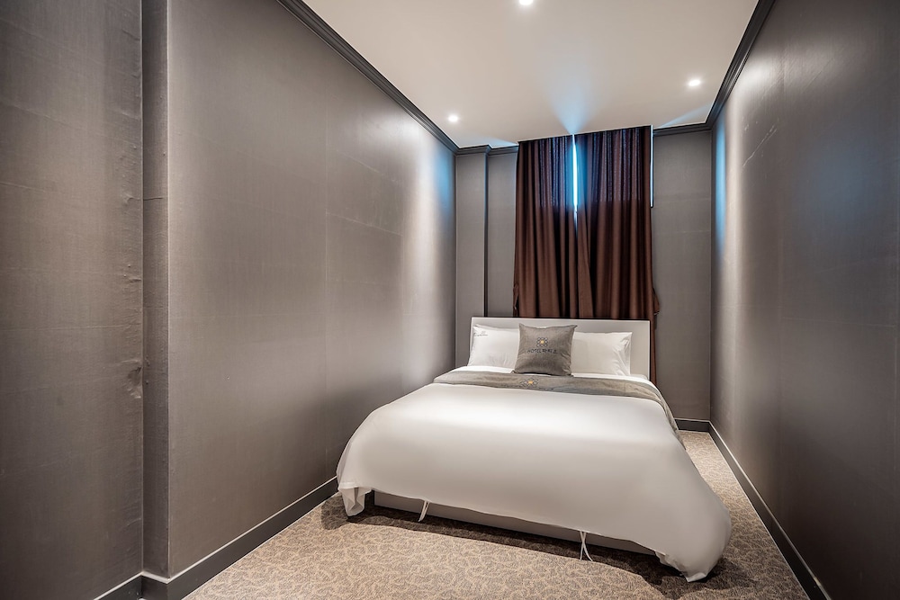 Room (Spa B) - Photo 8