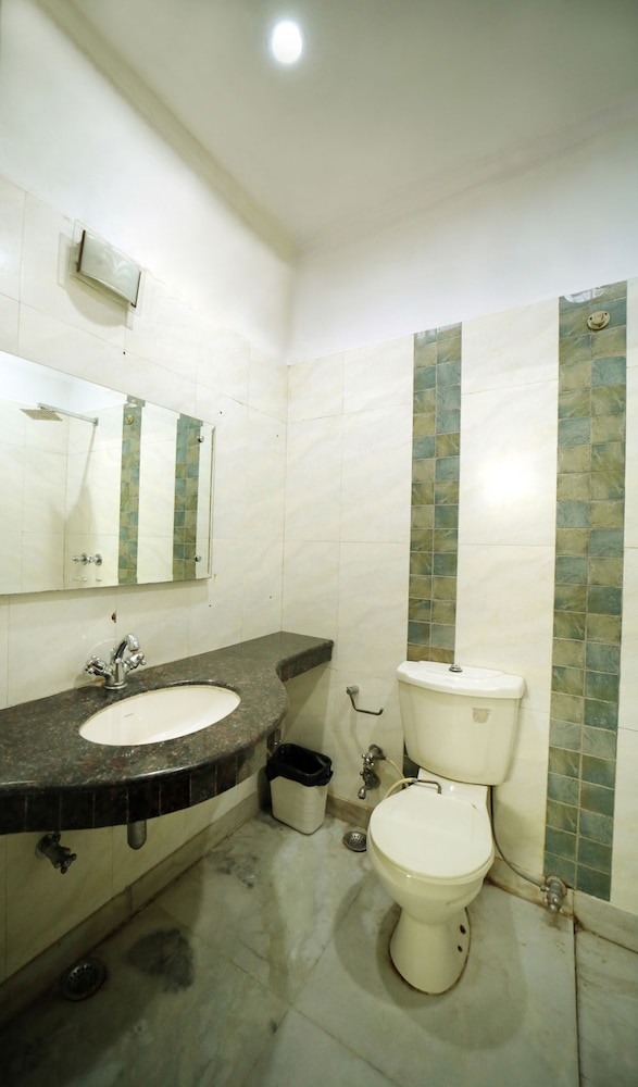 Superior Room - Photo 7