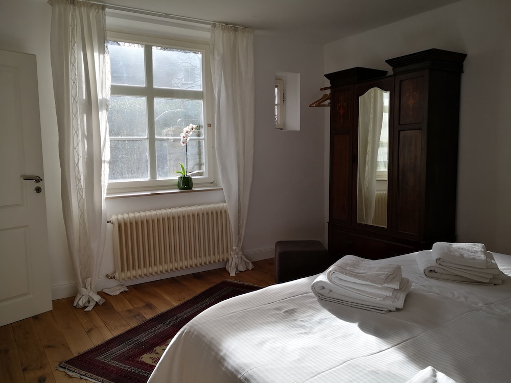 Fünf Giebel Kulma hotellissa Ruhrlaakson pyörätien varrella, Kuva 3