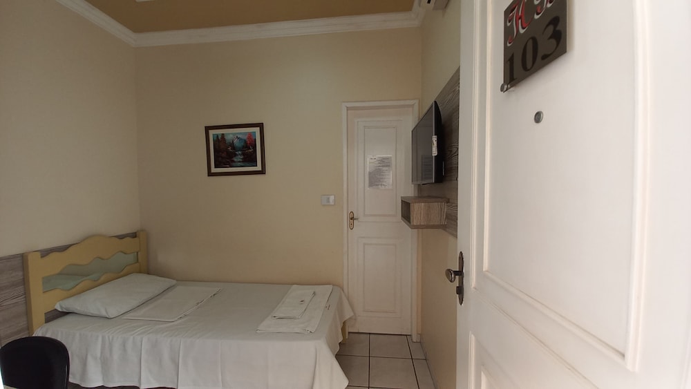Standard Room, 1 Twin Bed, Non Smoking, Ensuite photo 3