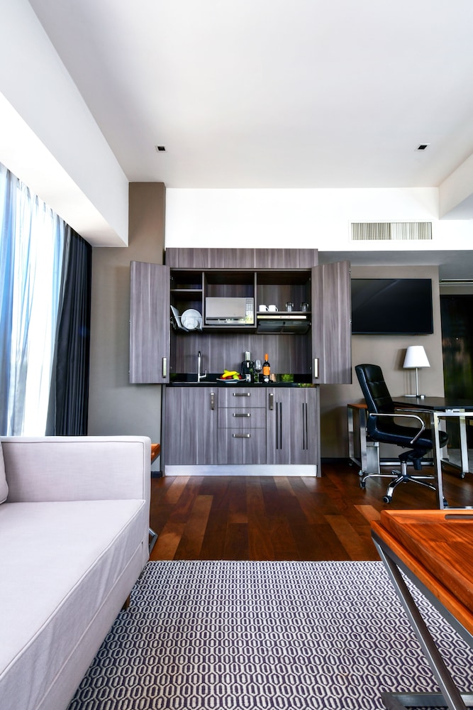VIP Suite thumbnail 6