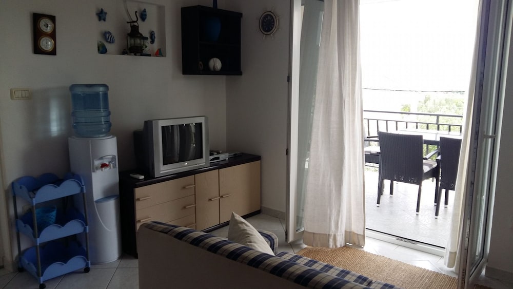 Apartment (Daju - 3 colours - A1 plavi(2+2)) photo 3
