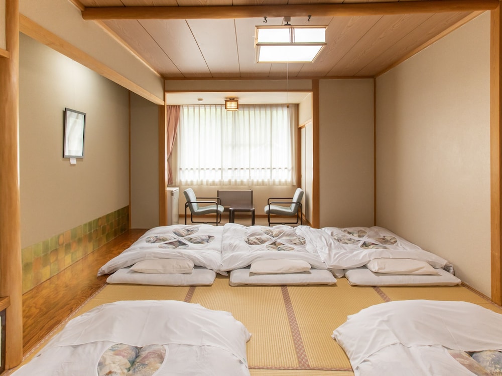 Standard Japanese Room up to 2-5 guests (Non-Smoking) - Photo 1