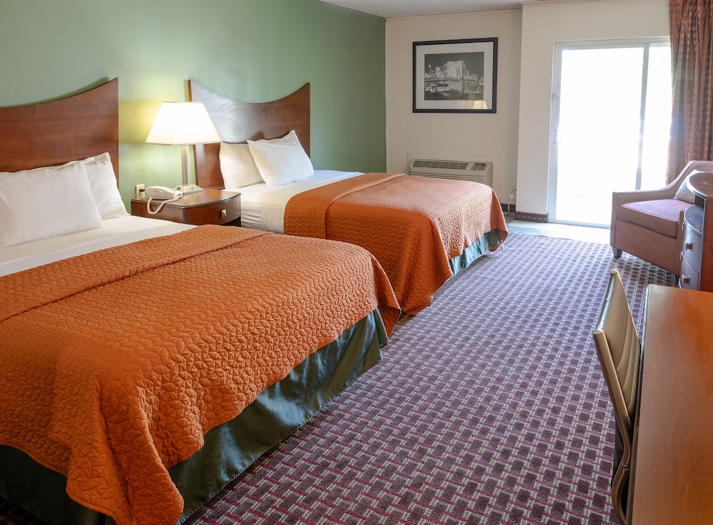 Room, 2 Queen Beds, Accessible, Non Smoking photo 3