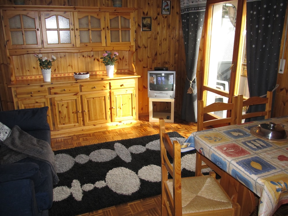 Apartment, 1 Bedroom, Annex Building photo 1