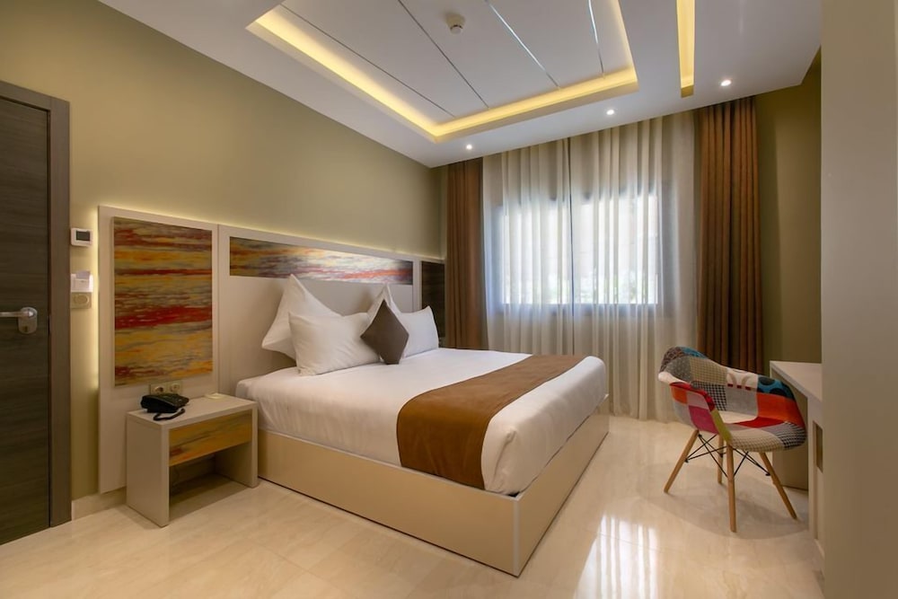 Single Room, 1 Large Twin Bed, Private Bathroom
