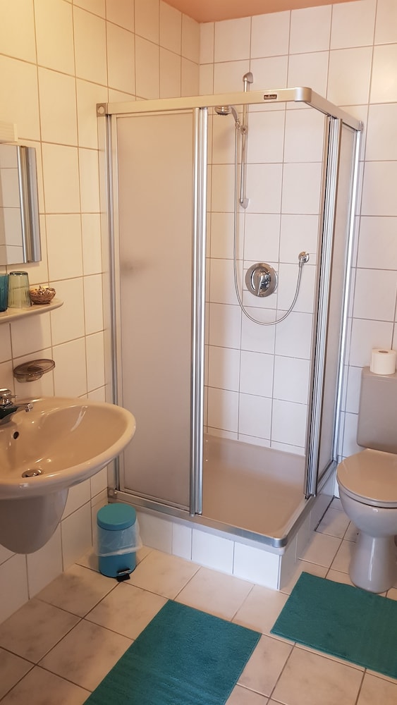 Single Room (External Bathroom) photo 3