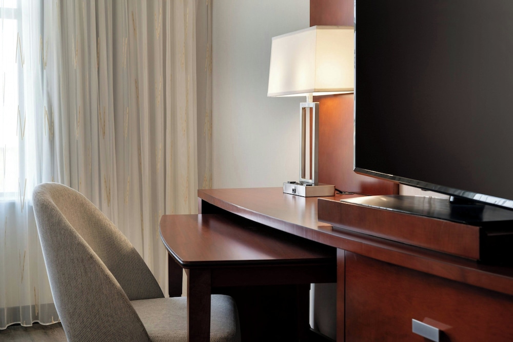 Junior Suite, Multiple Beds - Photo 6