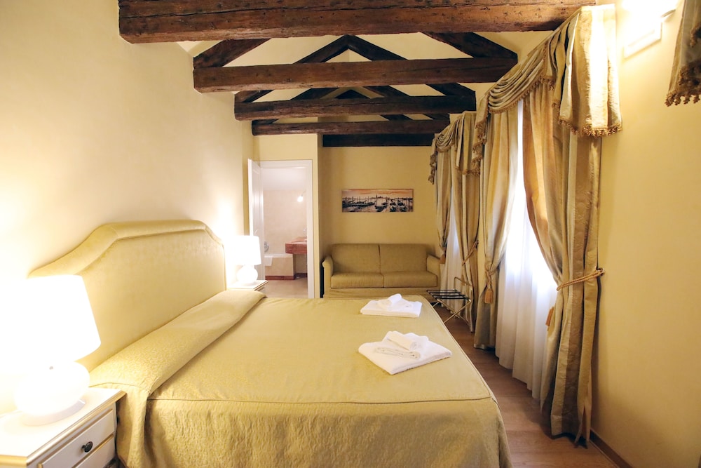Basic Double Room, Accessible, Non Smoking photo 3