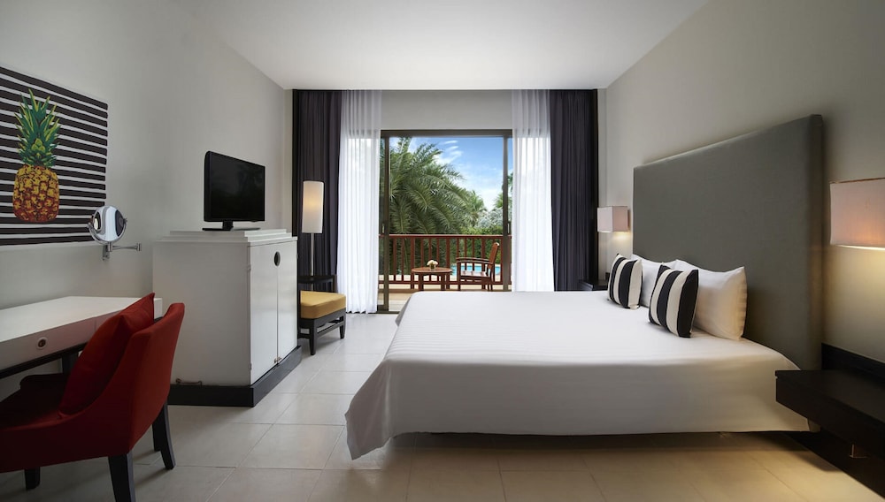 Deluxe Room, 1 King Bed