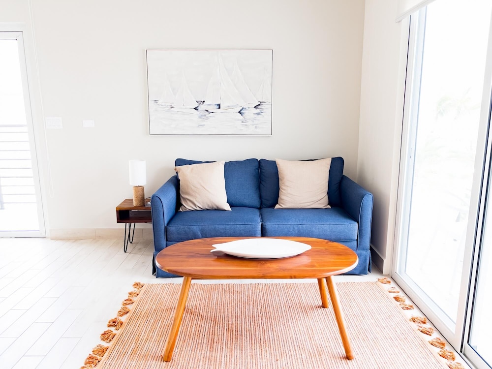 Apartment photo 2