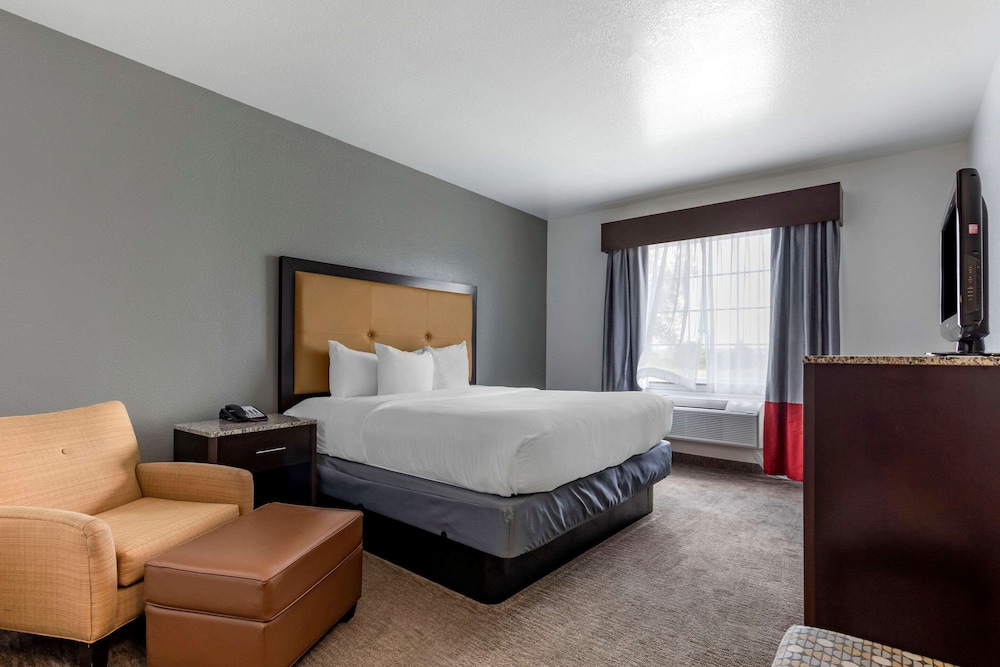 Room, 1 King Bed, Accessible, Non Smoking - Photo 1