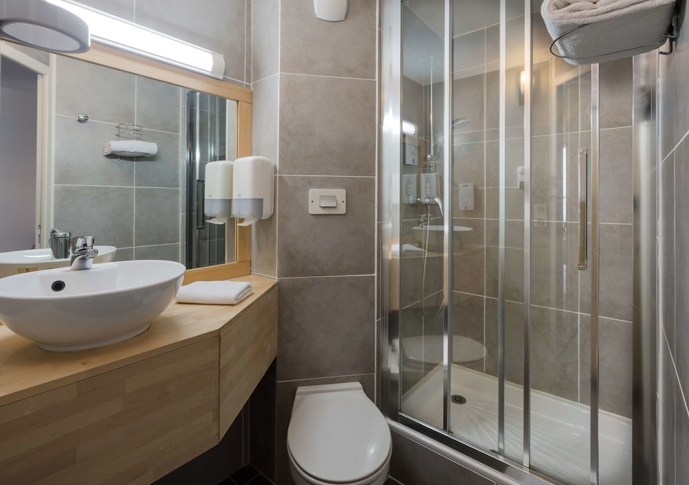 Standard Room, 1 Double Bed - Photo 4