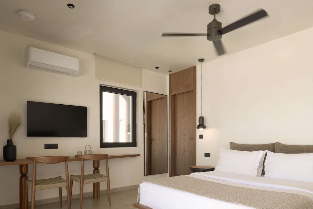 Superior Open Plan Apartment- Sea View - Photo 6