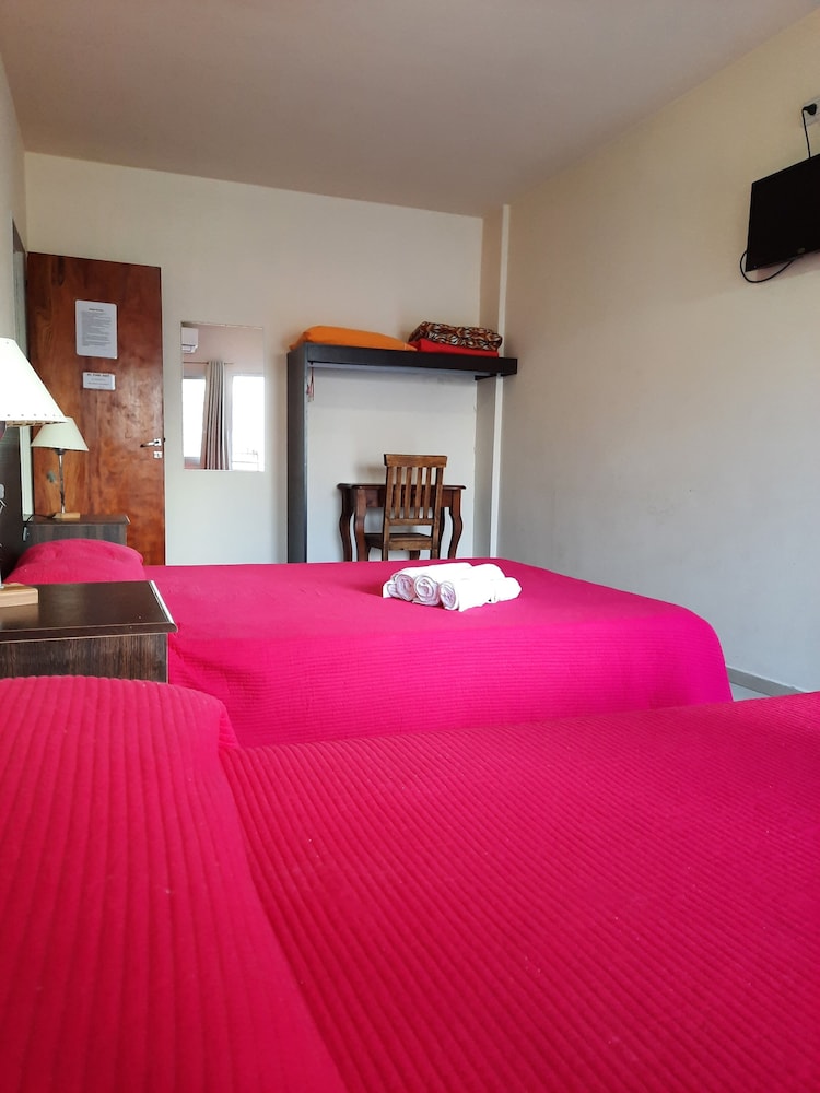 Triple Room, 1 Bedroom photo 3